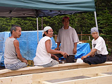 �l�ȊO�̂S�l�A���̎ʐ^�͂܂��߂Ȋ�����Ă���