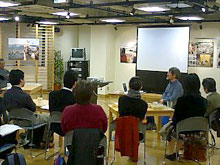 �l�C�`���[���T�C�G���X�J�t�F