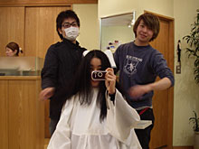 �g���C�u�̊F����Ɖ��q