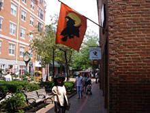 ���q�Ƀ����S�������点���鏠�E�X���������炯