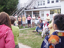 リンゴ食べ放題、初日の顔合わせ