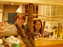 �����d�Ԃł͂�v������ɂȂ�݂������A�^�I�����Ɠ��a�q