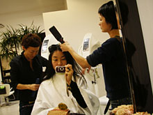 ���C�u�A�g���C�u�Ńw�A�J�b�g