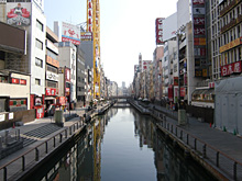 ���i�΁A�����ɂP�O�O�����E�E�E�B