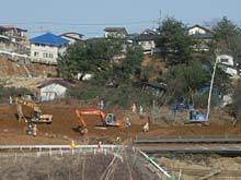 �y������