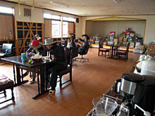 Cafe Golden Beach�A�n�g���w�Z�[�H����