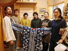 ��͂̂قƂ�ɂāA�����ȉƂɂ�