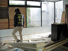 �݂�Ȃ̕񍐏���c�A�ăj�e�B�J�t�F���