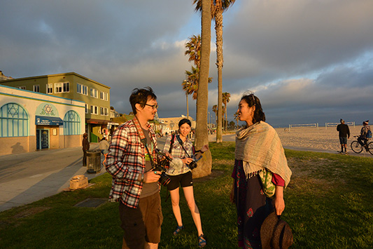 ���F�j�X�r�[�`�ɂ�