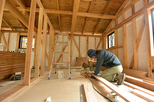 ������č����Ă���R�}�b�N�}�����