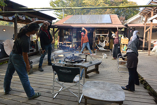 �`�[���V�F���p�ɂă��W�I�̑�