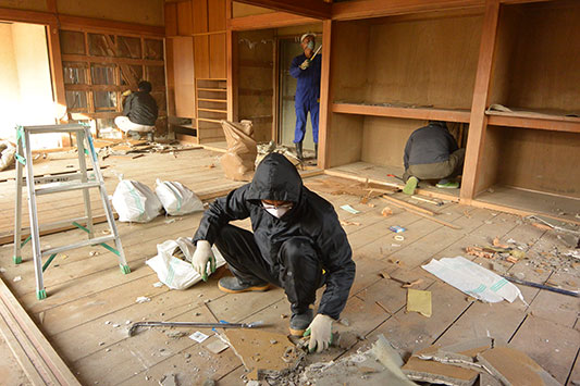 �ǔ������