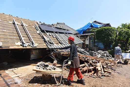 �v�钬�A���_�Ƒ��ƌ���