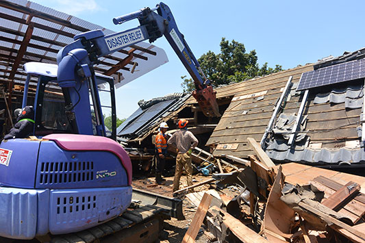 �v�钬�A���_�Ƒ��ƌ���