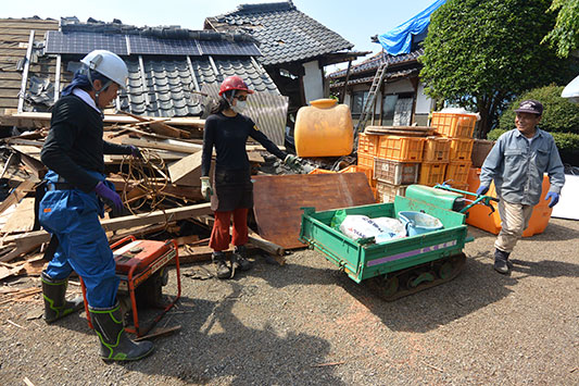 �v�钬�A���_�Ƒ��ƌ���