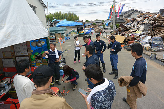 �؎R�x�[�X�ɏW�܂���h�m�B