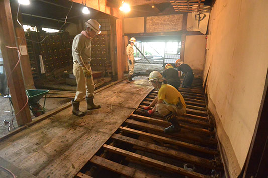 �n�����򐴕����̊ٓ�