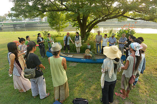 ���c��E���ւ̋F��