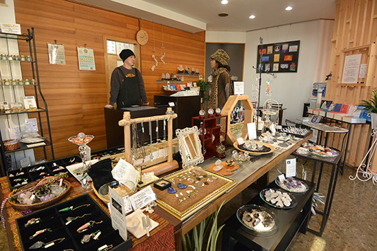 �������uSTONE