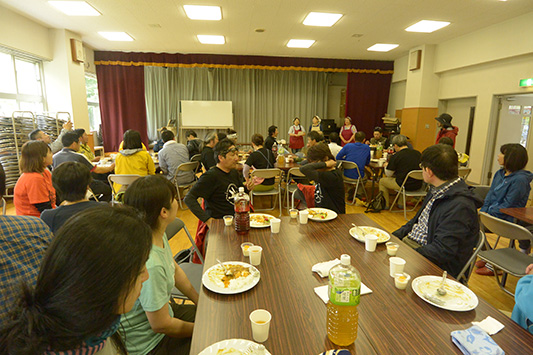 �J�k�[�~�[�e�B���O�𗬉�