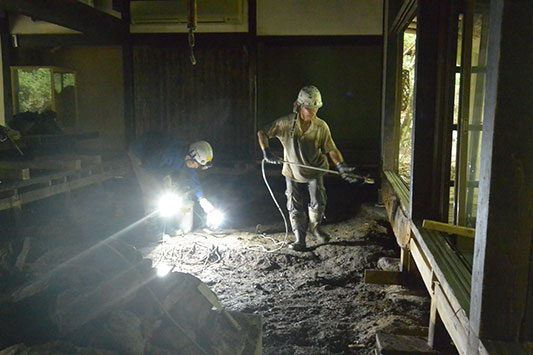 �Ō�͏��łŃV��