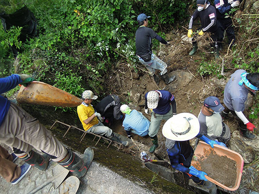 �ǂ̂悤�ɓ����Ό������ǂ����݂�Ȃōl���Ȃ���