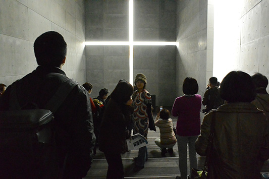 �������Y�W