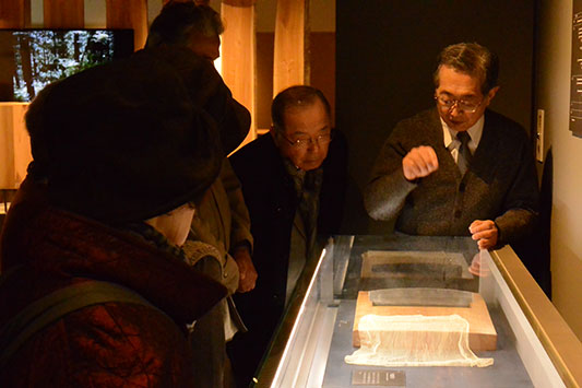 �|����H�����