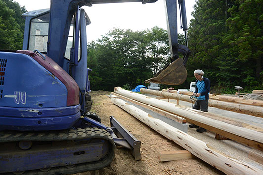 �L������