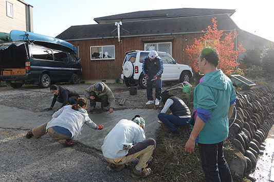 �݂�ȂŃy�^�y�^