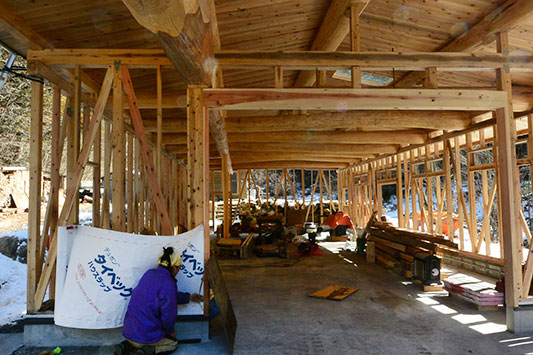 �h�������V�[�g�𒣂�n�߂�