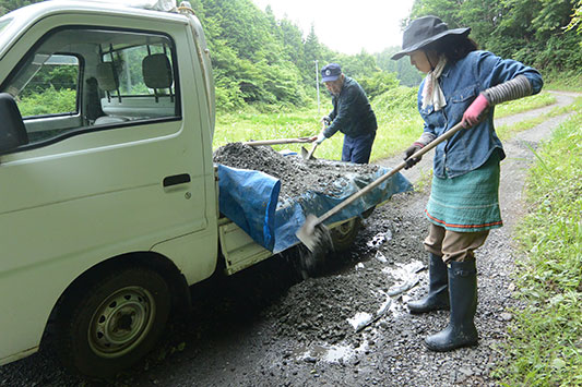 �����~��