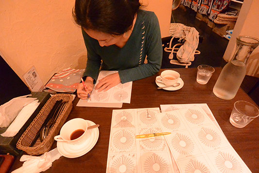 ���[���T�[�N���J�����_�[�̃f�U�C����