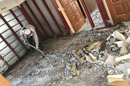 �΍p�{�[�h�𔍂���