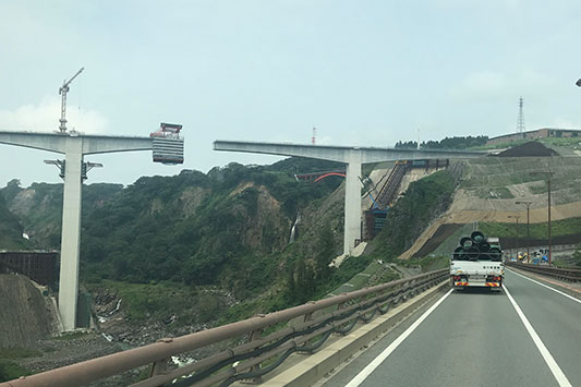 ����������ƂŌq���鈢�h�勴