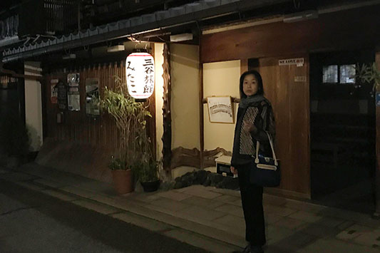 �O�J����