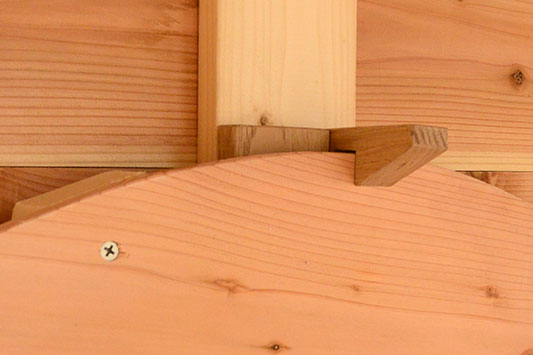 �W�������|���鎩���t�b�N