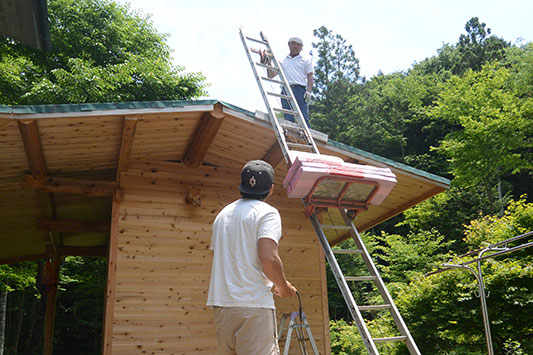 �����C�����̉����{�H