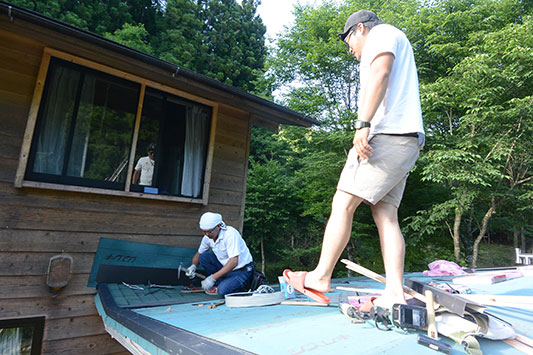 �����C�����̉����{�H