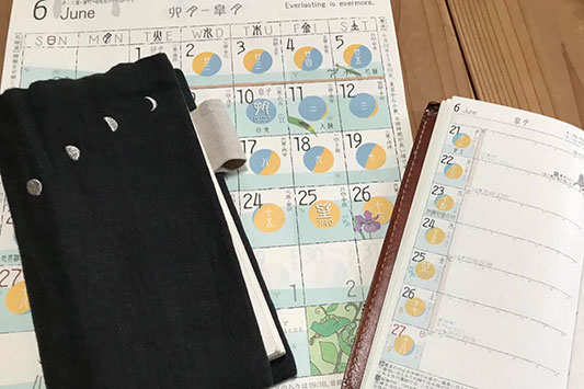 �H������