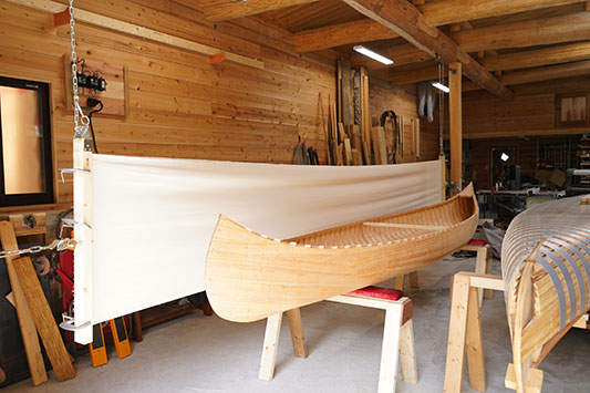 �܂��͂Q�܂�ɂ����L�����o�X���s���ƒ���