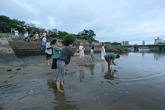 ���c��֌���