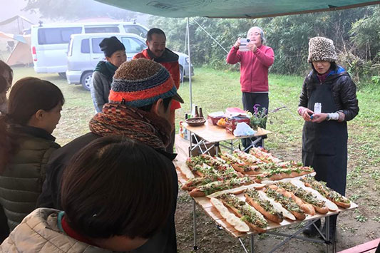 �߉ϐ�_�E�����o�[