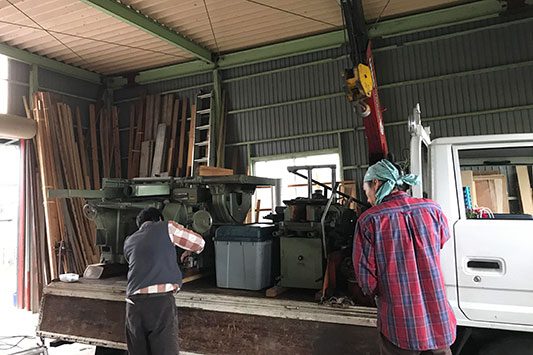 ���j�b�N�ɂ��̂�ς�