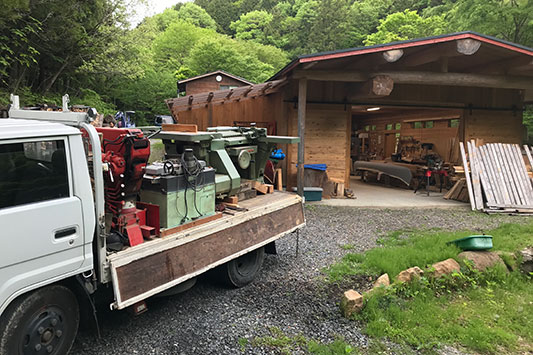 �����ɓ���