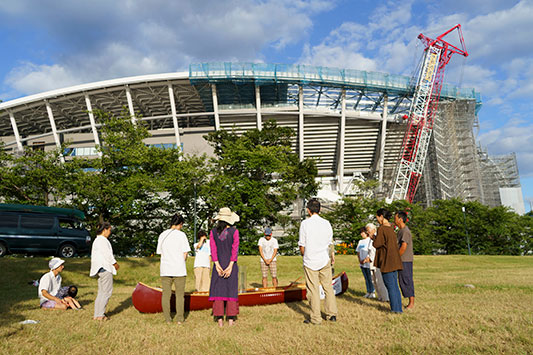 �߂��ɂ͌��ݒ��̃T�b�J�[��