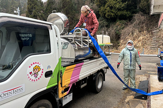 ���A���A��