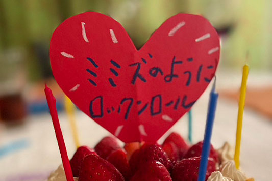 �~�~�Y�͊���������