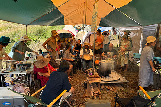 ���̂��̍Ղ�@���ƃJ�k�[�̃u�[�X