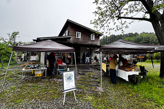 ������}���V�F